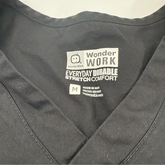 Wonder Wink Black Scrub Set Medium - Picture 7 of 7